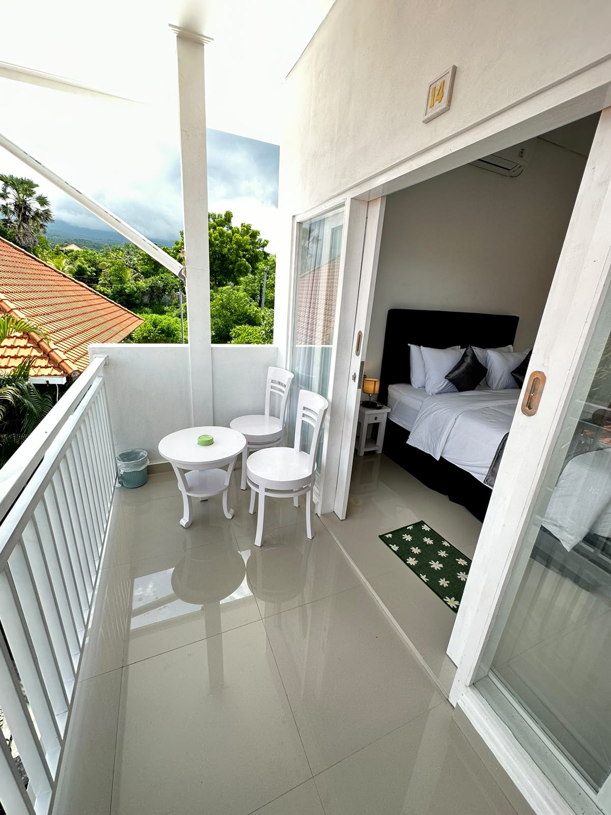 Luxury Deluxe Double Mountain View and Sea View